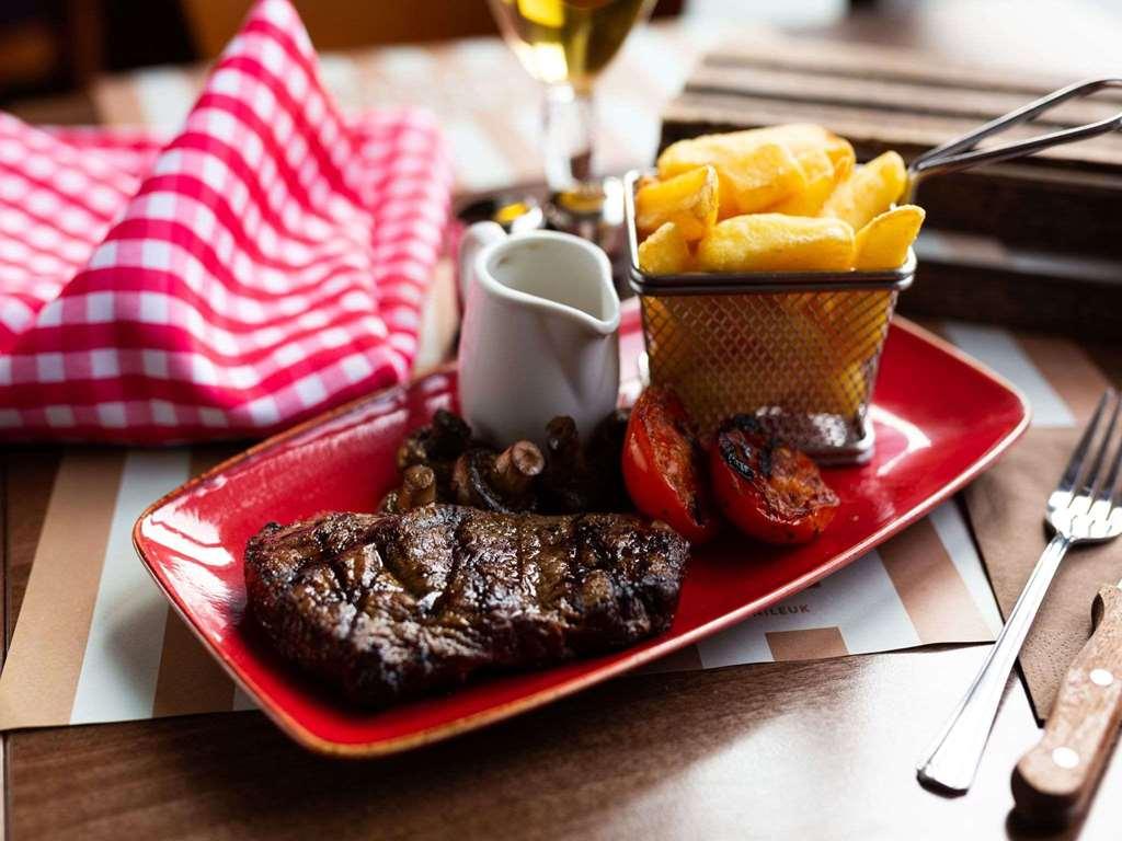 Campanile Hotel - Basildon - East Of London מסעדה תמונה