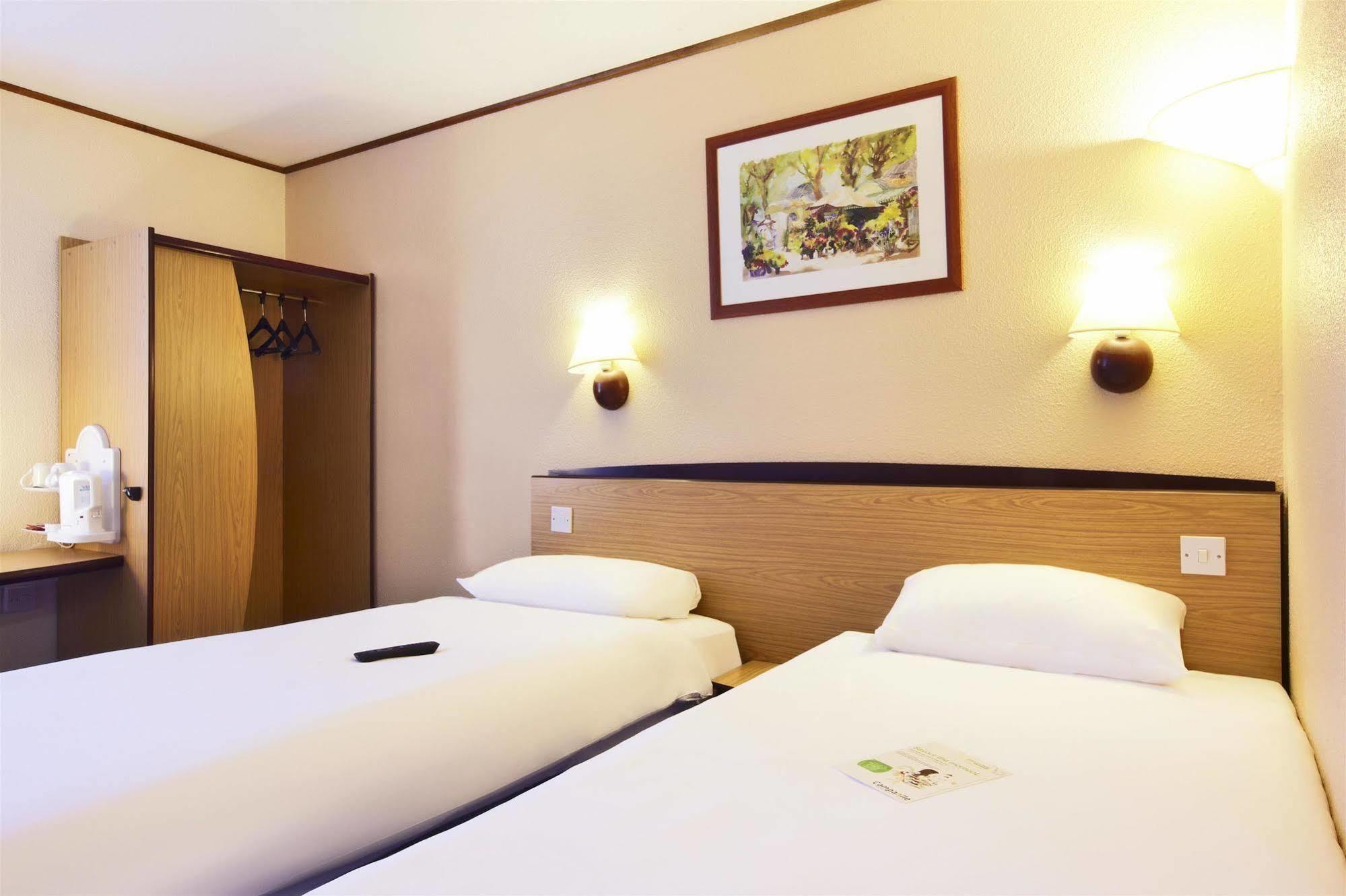 Campanile Hotel - Basildon - East Of London מראה חיצוני תמונה